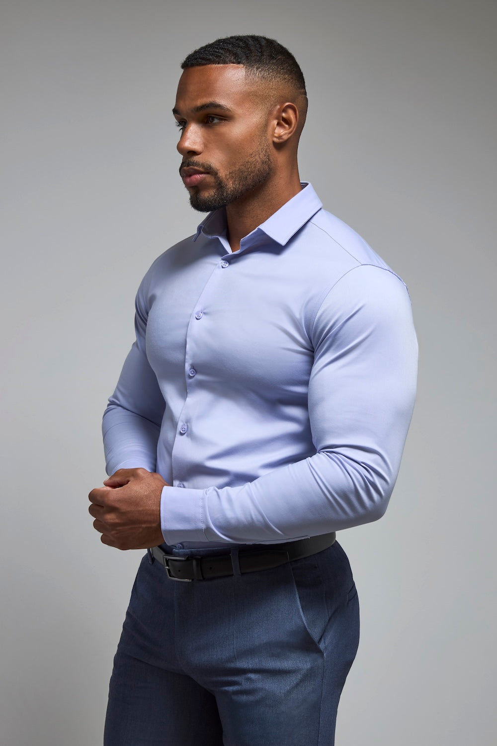 Muscle Fit Dress Shirt in Lilac