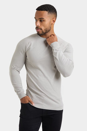 Muscle Fit Long Sleeve T-Shirt in Concrete Grey - TAILORED ATHLETE - ROW