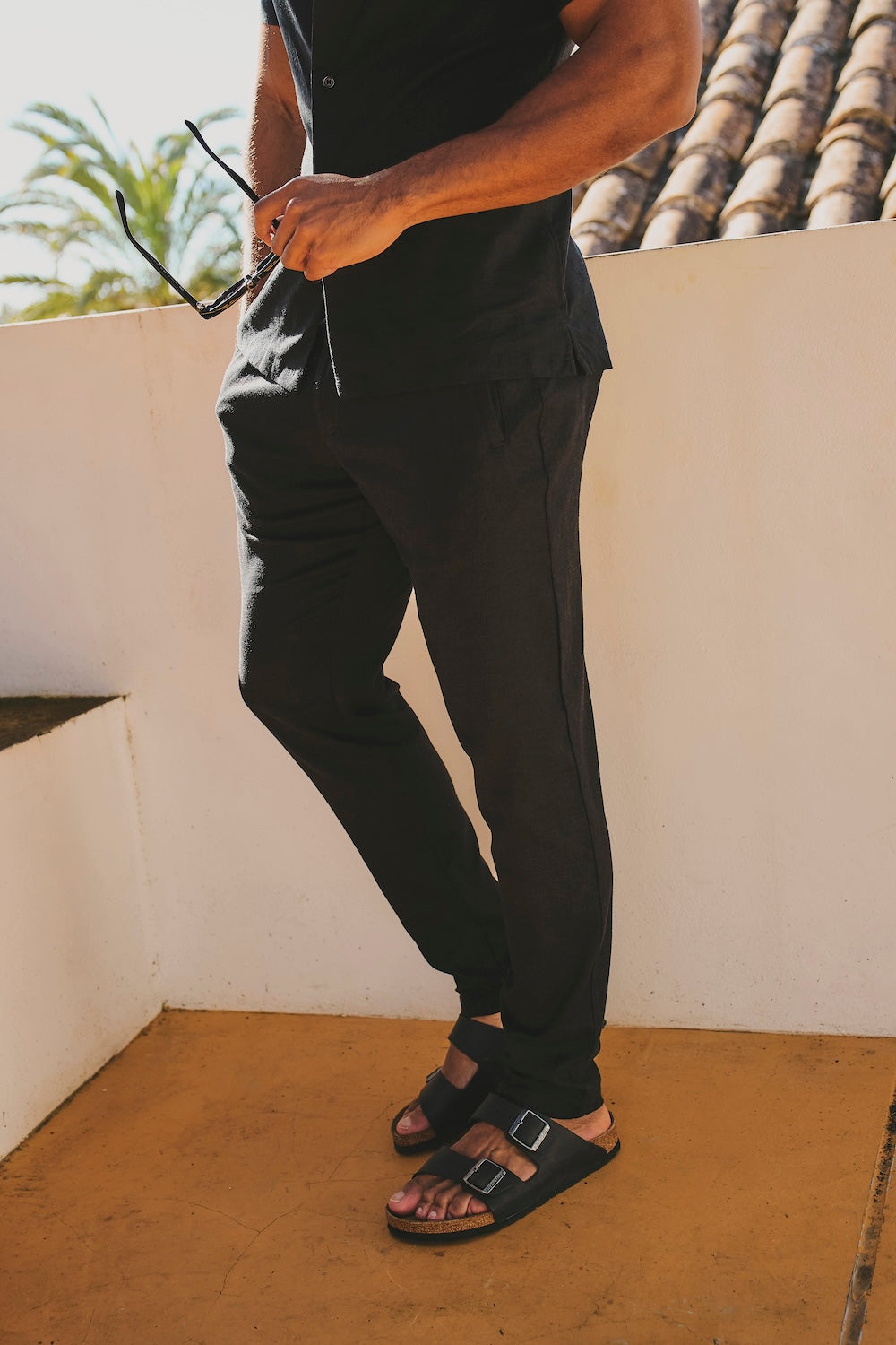 Stretch Linen Blend Single Pleated Trousers in Black