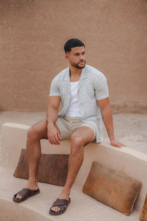 Printed Shirt in Soft Sage/White Doodle Geo - TAILORED ATHLETE - ROW