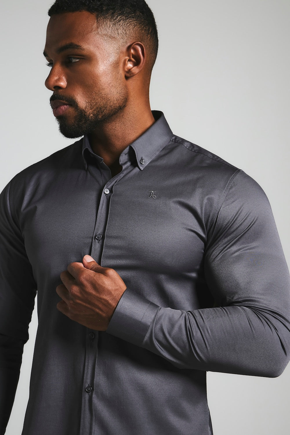 Muscle Fit Signature Shirt 2.0 in Grey