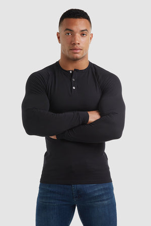 Long Sleeve Everyday Henley T-Shirt in Black - TAILORED ATHLETE - ROW