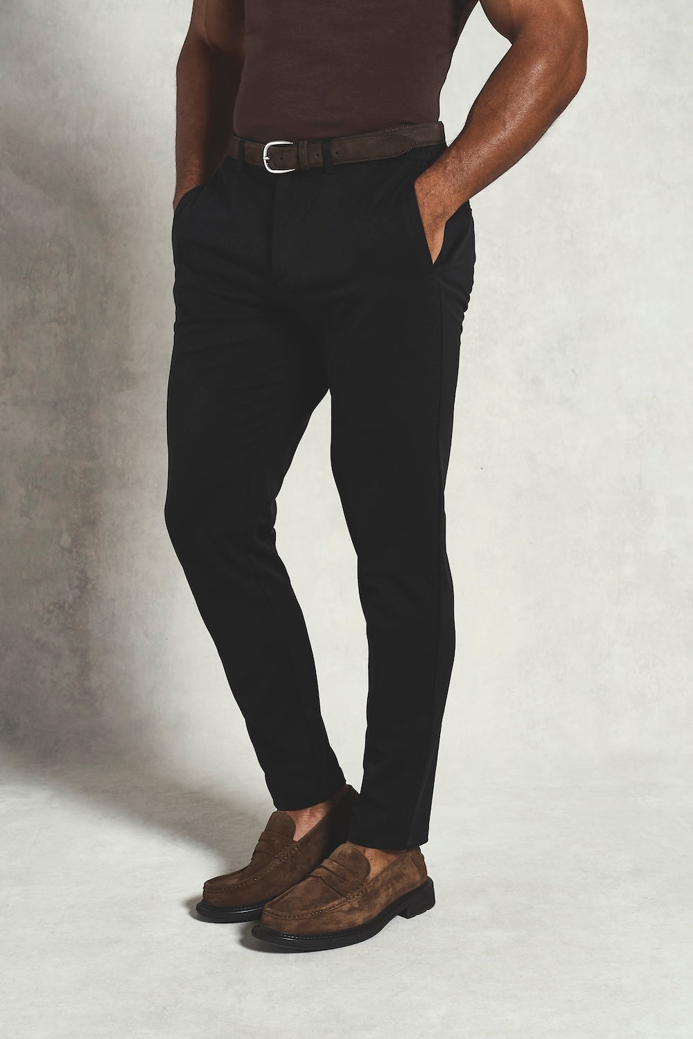 365 Muscle Fit Trouser in Black