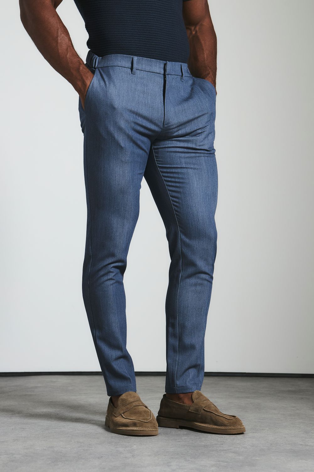 Muscle Fit Essential Trousers in Chambray