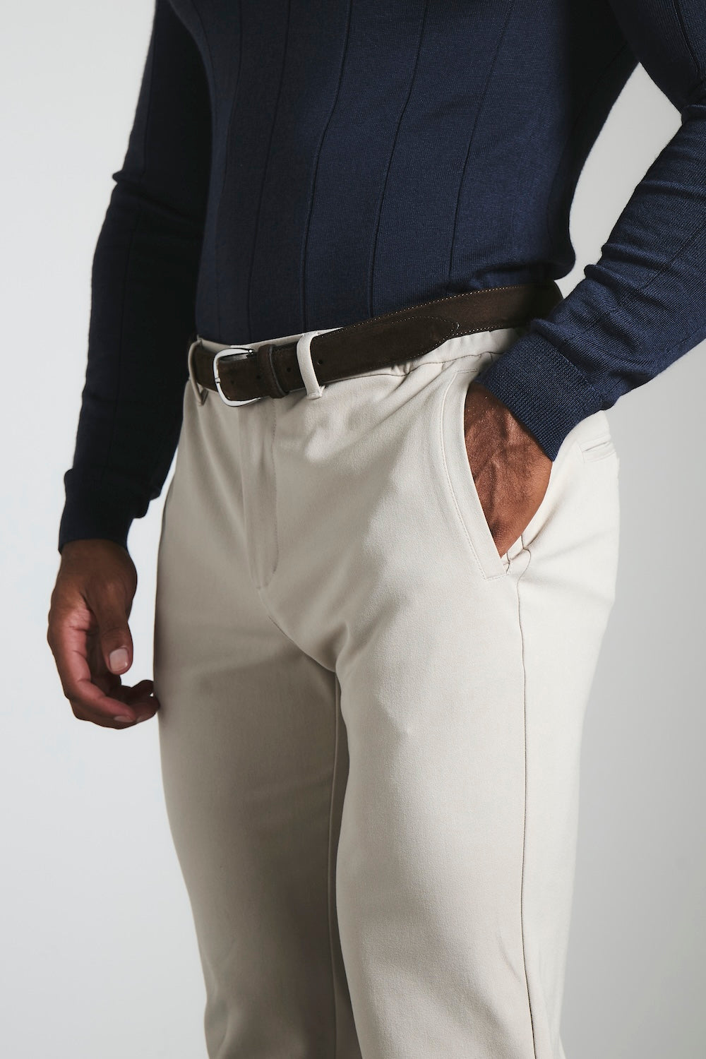 365 Muscle Fit Trouser in Sand