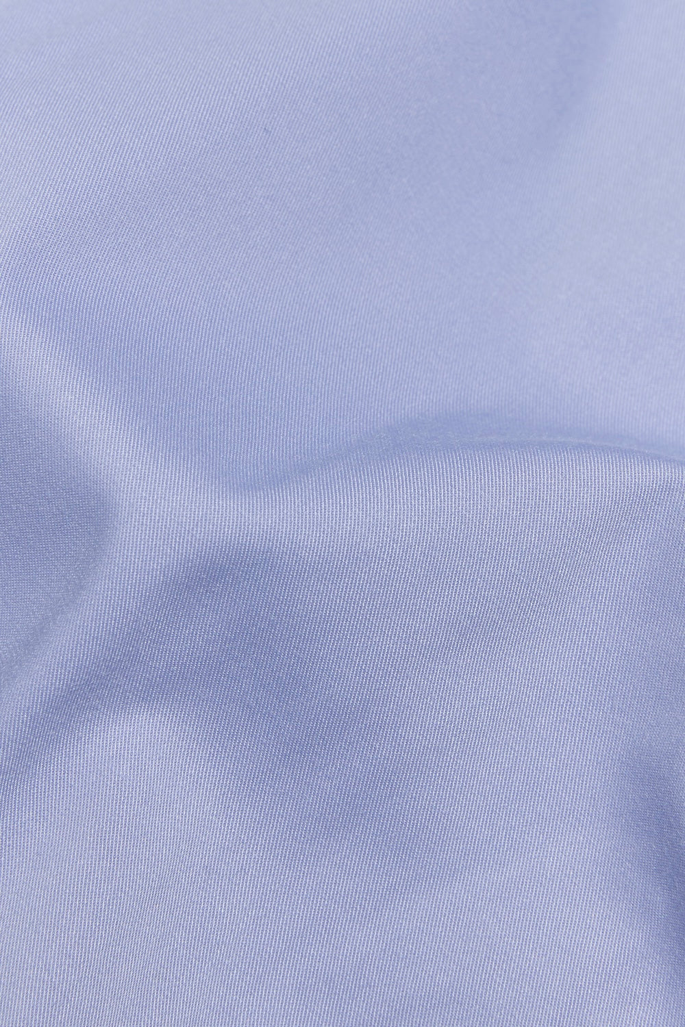 Muscle Fit Dress Shirt in Lilac