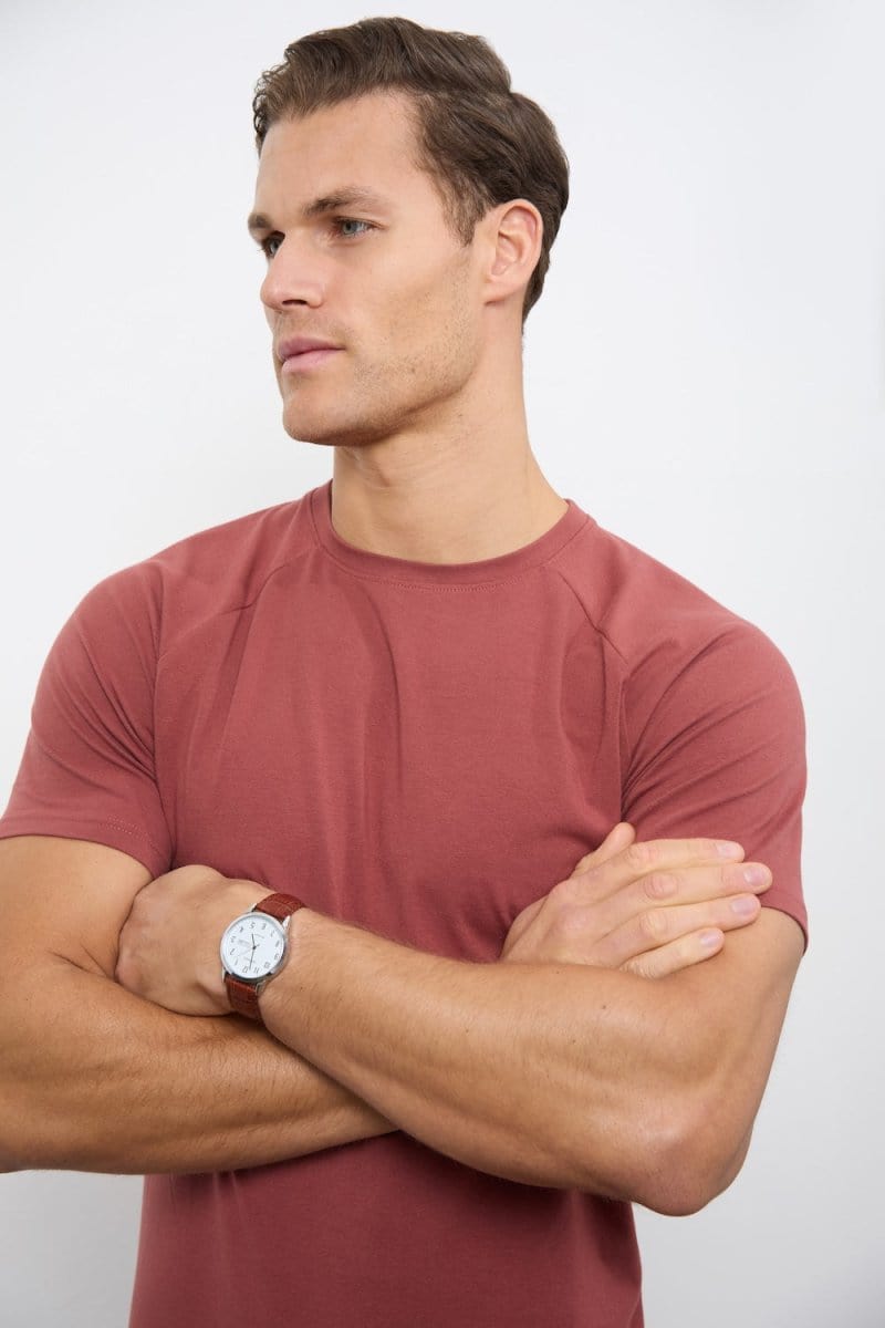 Muscle Fit T-Shirt in Faded Terracotta - TAILORED ATHLETE - ROW