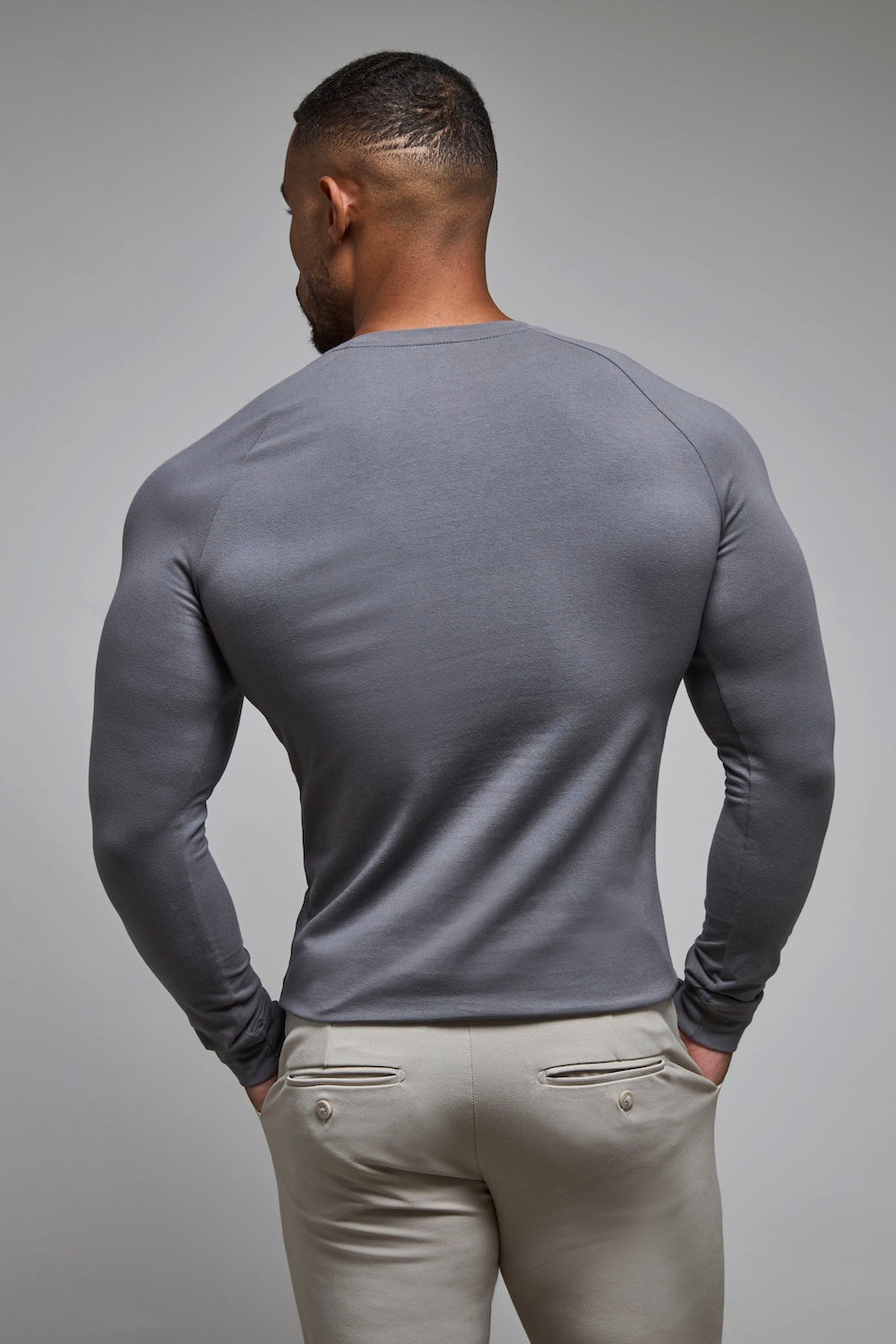 Muscle Fit Long Sleeve T-Shirt in Charcoal