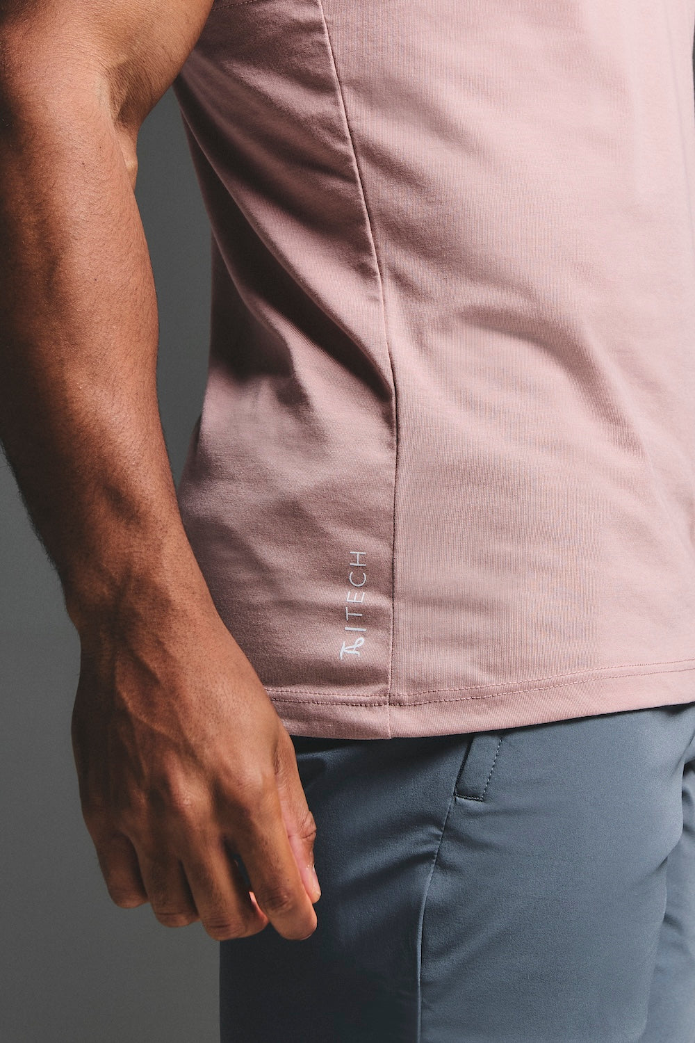 Essential Training Vest in Rose