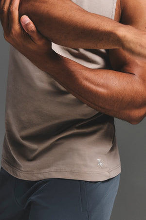 Essential Training Vest in Sand
