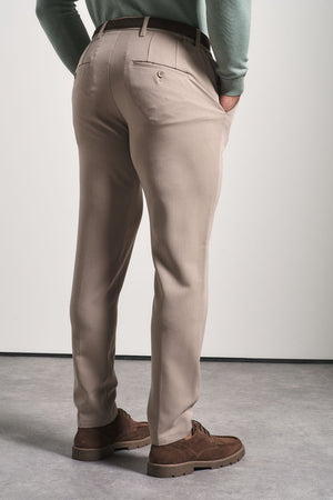 Muscle Fit Essential Trouser in Dark Stone