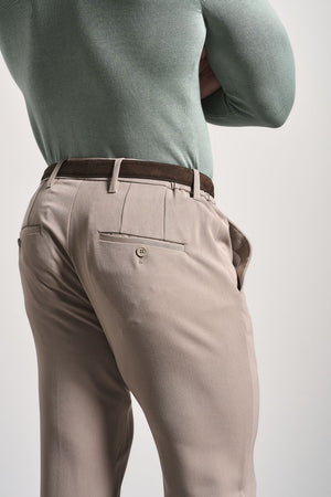 Muscle Fit Essential Trouser in Dark Stone