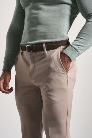 Muscle Fit Essential Trouser in Dark Stone