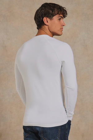 Muscle Fit Signature Long Sleeve T-Shirt in White