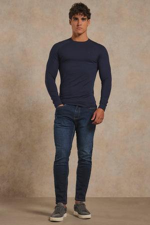 Muscle Fit Signature Long Sleeve T-Shirt in Navy