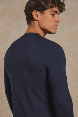Muscle Fit Signature Long Sleeve T-Shirt in Navy