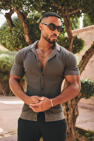 Fine Textured Cuban Collar Knitted Shirt in Dark Clay