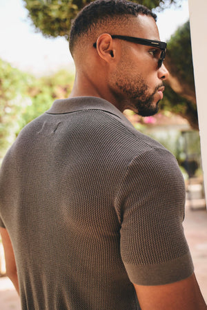 Fine Textured Cuban Collar Knitted Shirt in Dark Clay