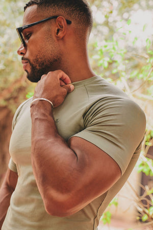 Muscle Fit T-Shirt in Soft Khaki