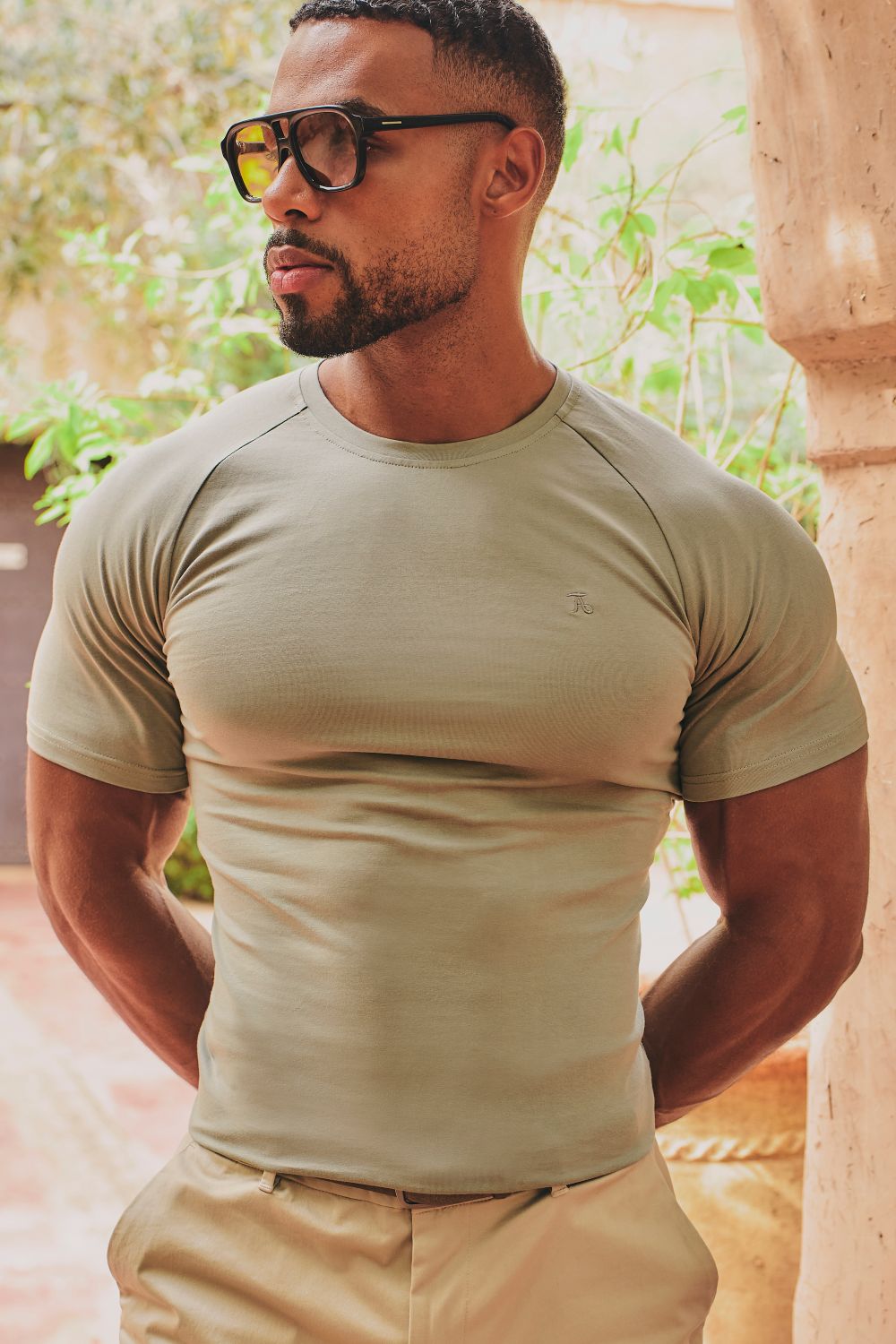 Muscle Fit T-Shirt in Soft Khaki