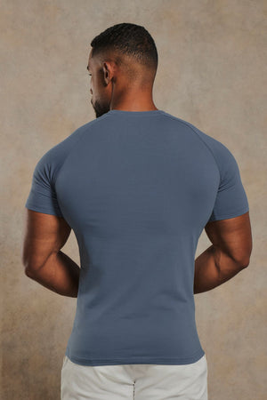 Muscle Fit T-Shirt in Airforce