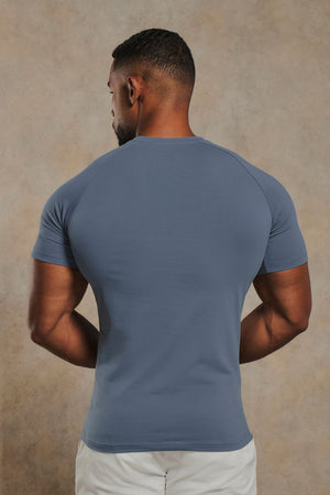Muscle Fit T-Shirt in Airforce