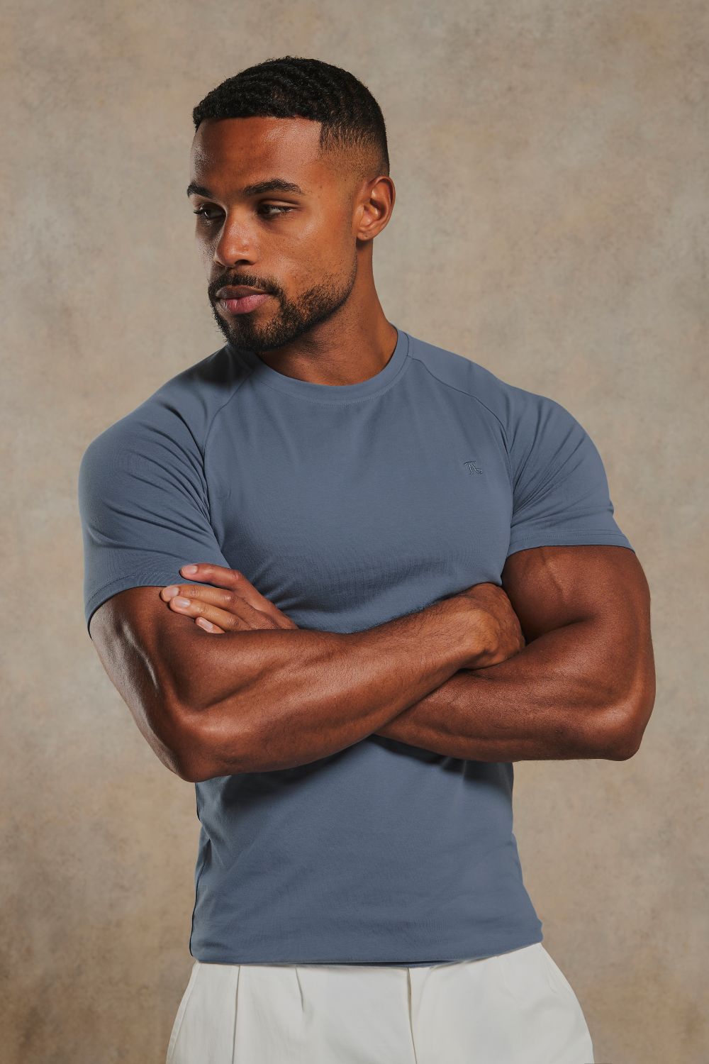 Muscle Fit T-Shirt in Airforce