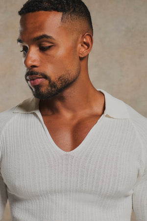 Textured Knitted V Neck Open Collar Polo Shirt in White