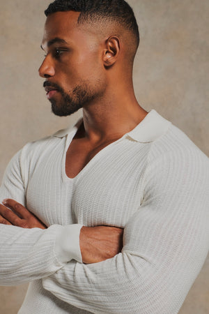 Textured Knitted V Neck Open Collar Polo Shirt in White