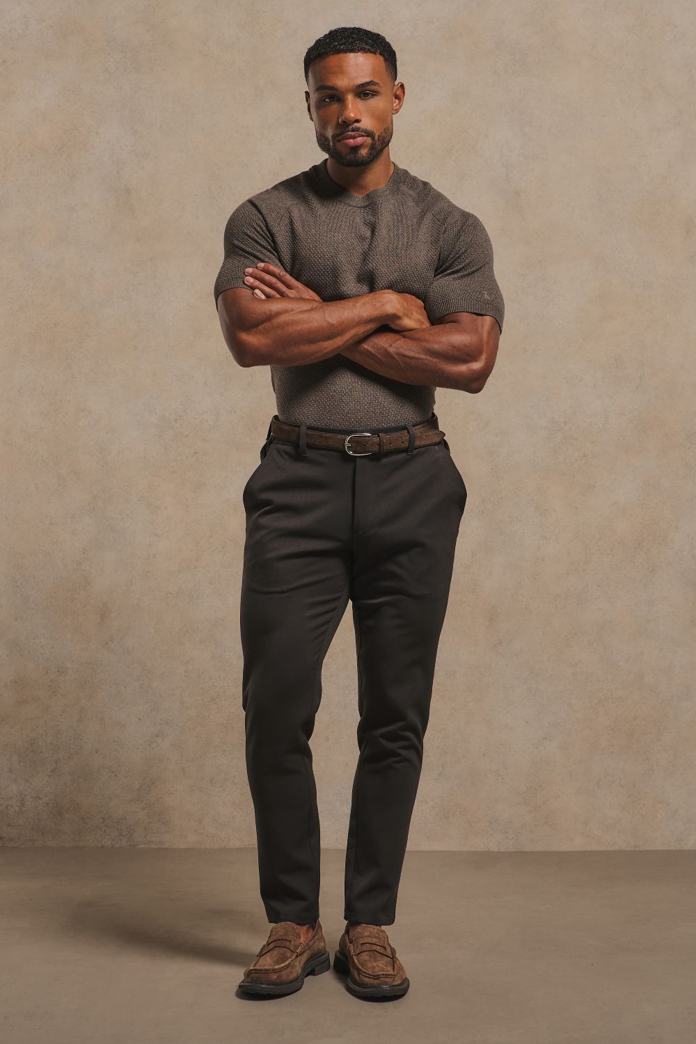 Textured Knitted T-Shirt in Chocolate