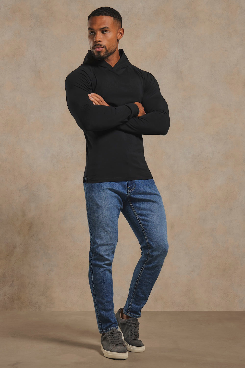 Muscle Fit Hooded Long Sleeve Top in Black