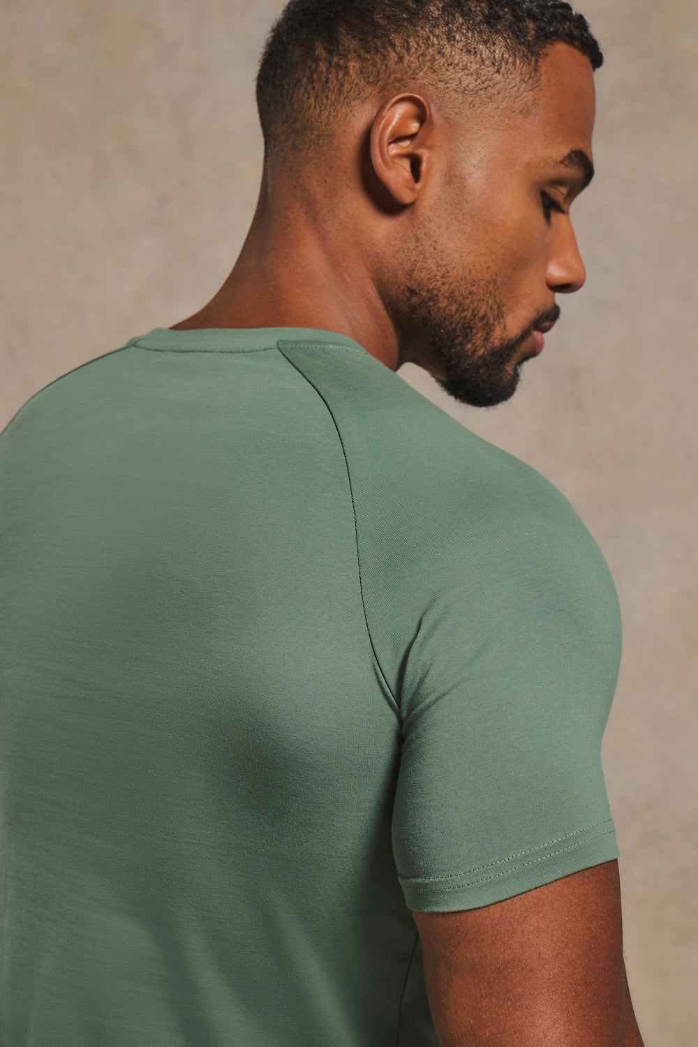 Muscle Fit T-Shirt in Kale