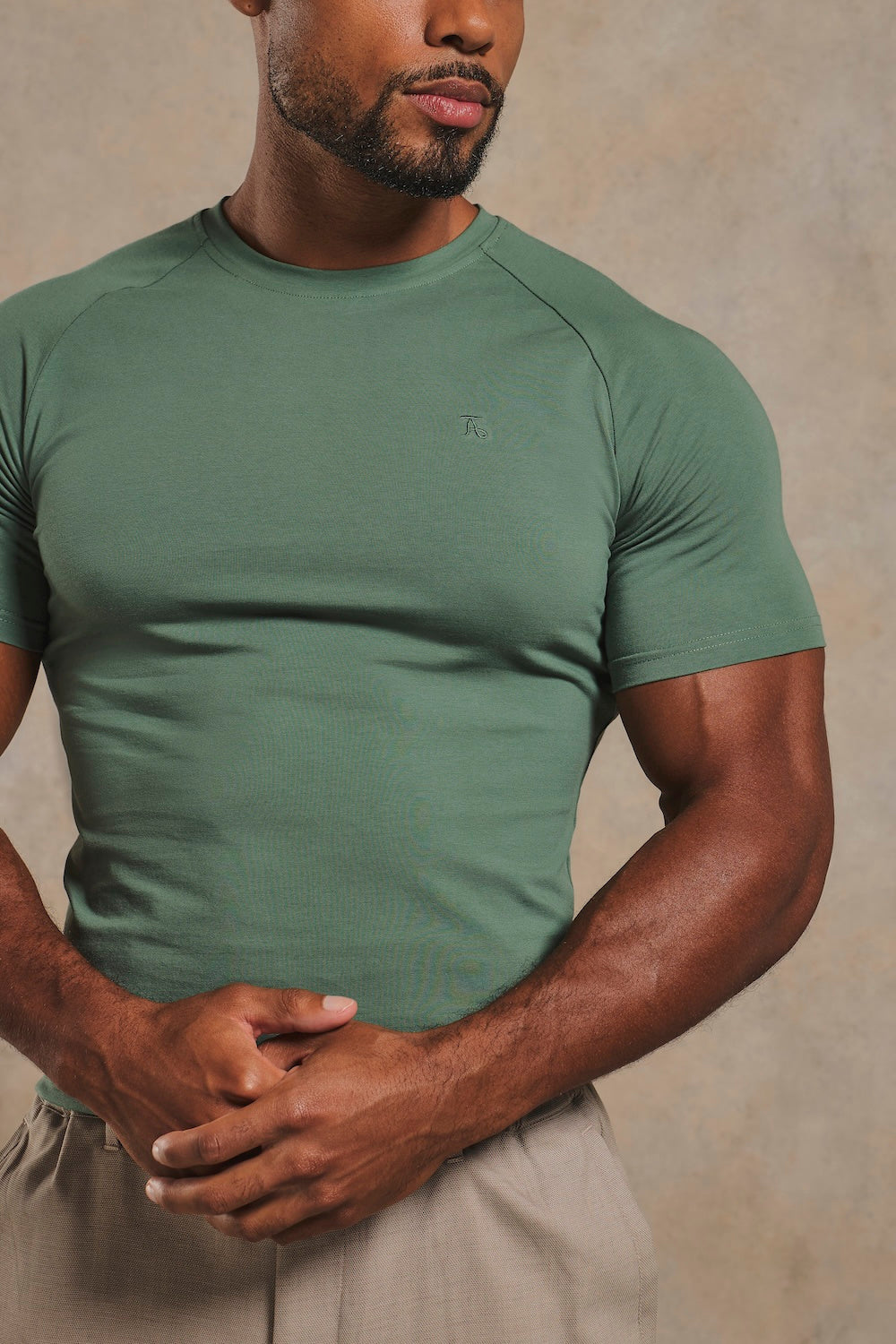 Muscle Fit T-Shirt in Kale