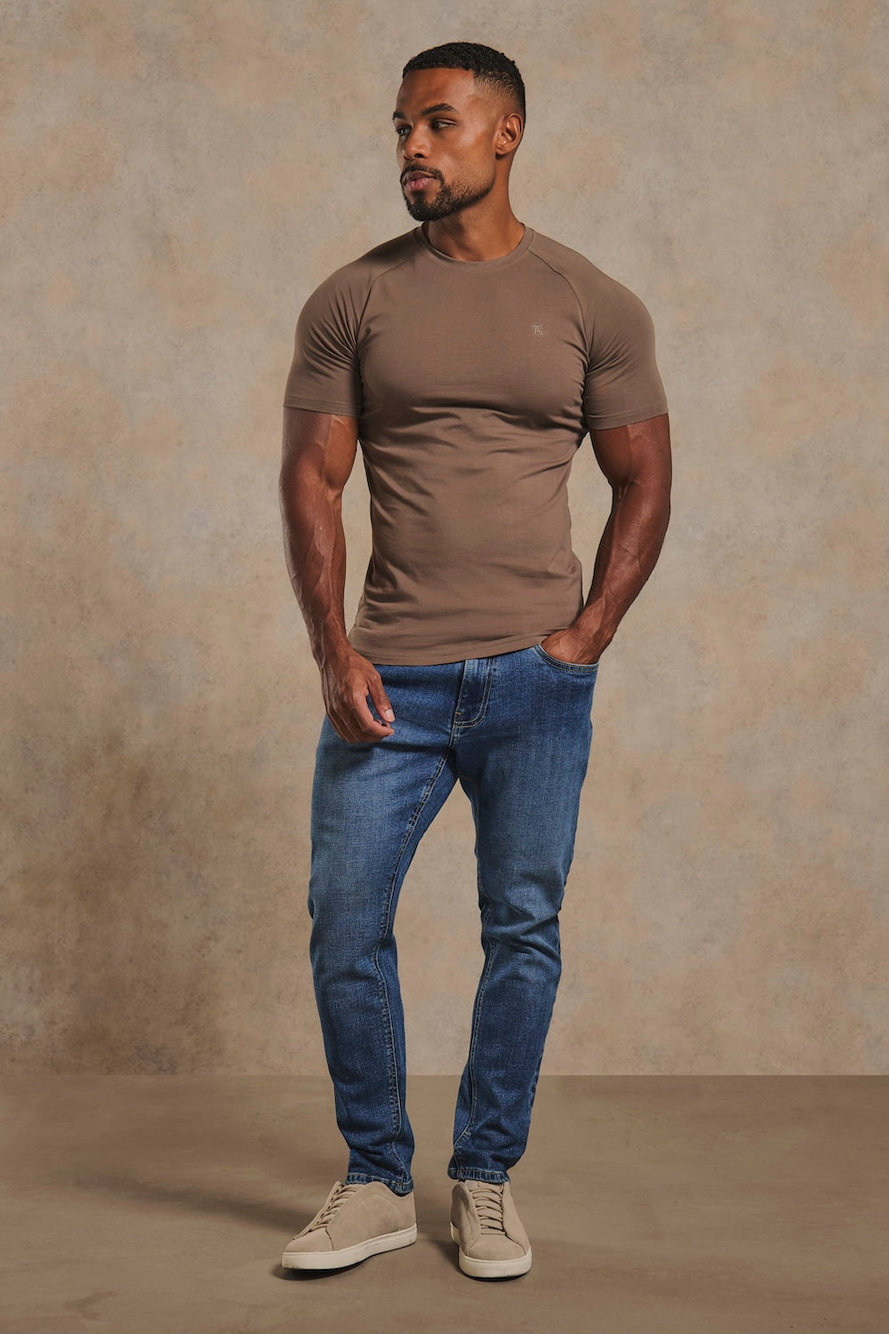 Muscle Fit T-Shirt in Latte