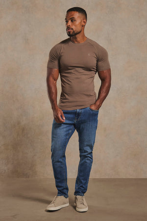 Muscle Fit T-Shirt in Latte