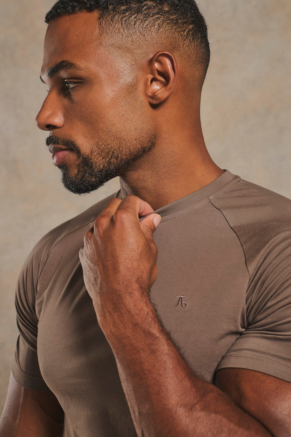 Muscle Fit T-Shirt in Latte