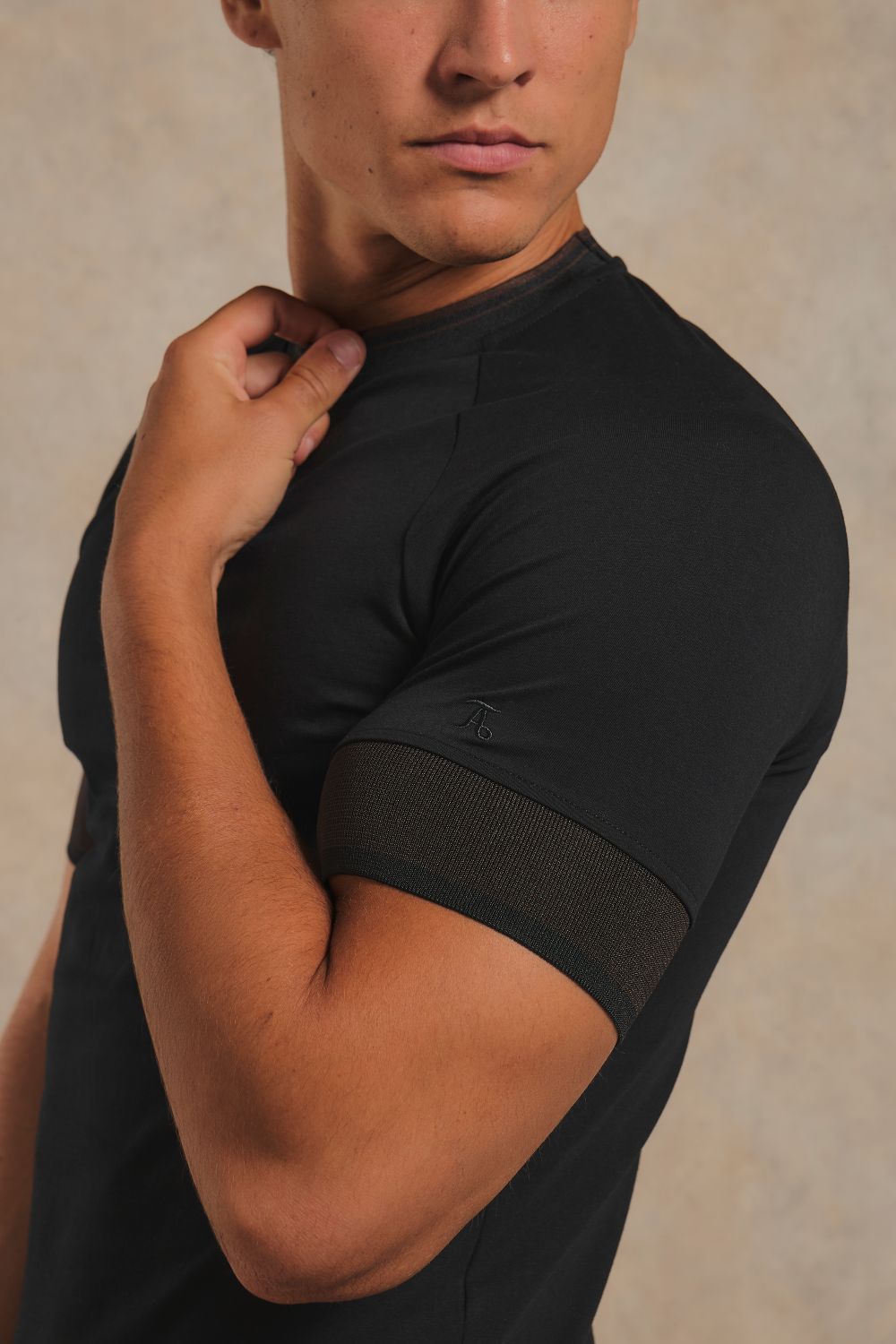 Wide Tipped Fashion T-Shirt in Black with Chocolate Tipping