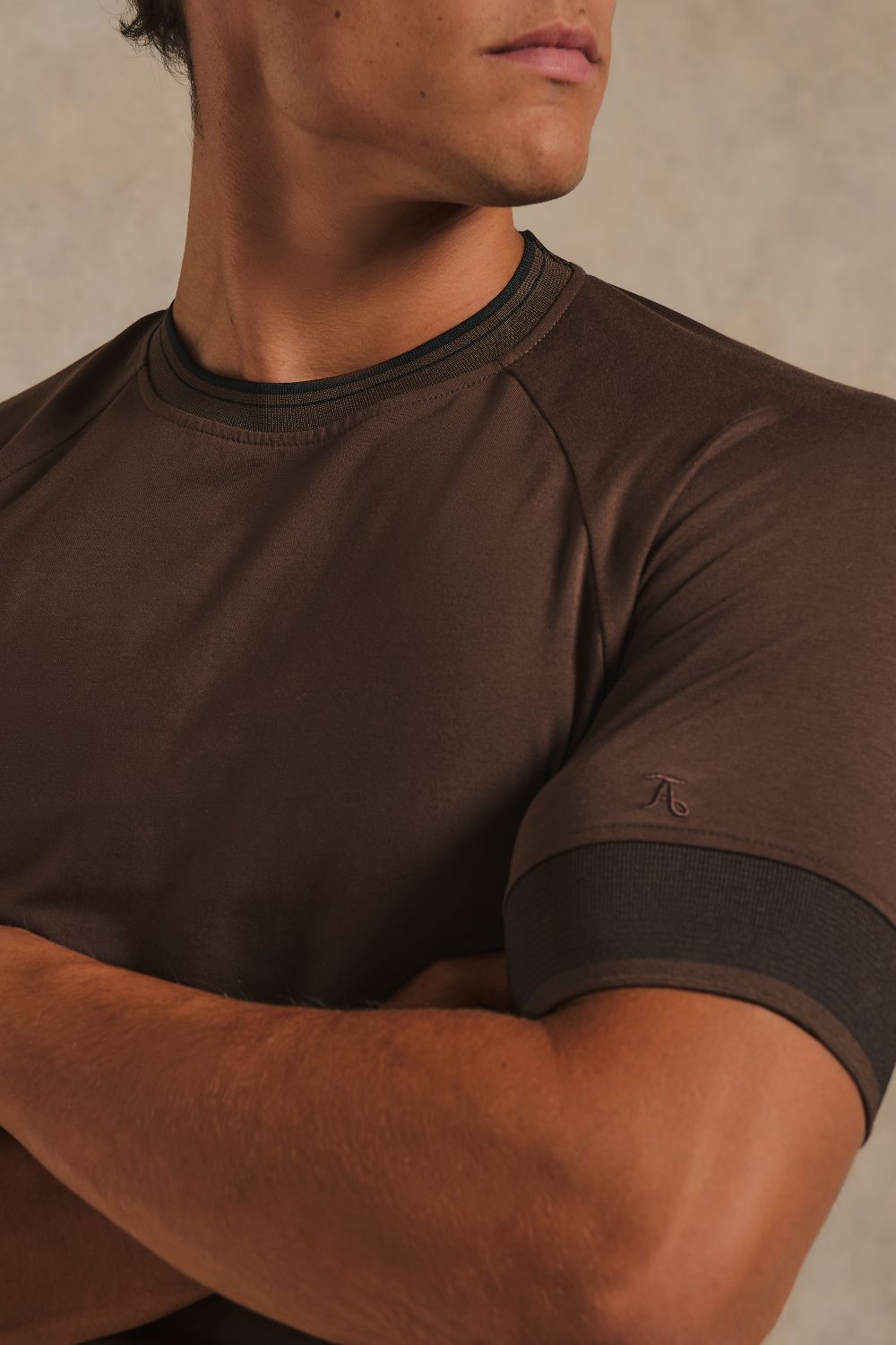 Wide Tipped Fashion T-Shirt in Chocolate with Black Tipping