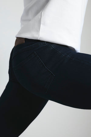 Muscle Fit Jeans in Indigo