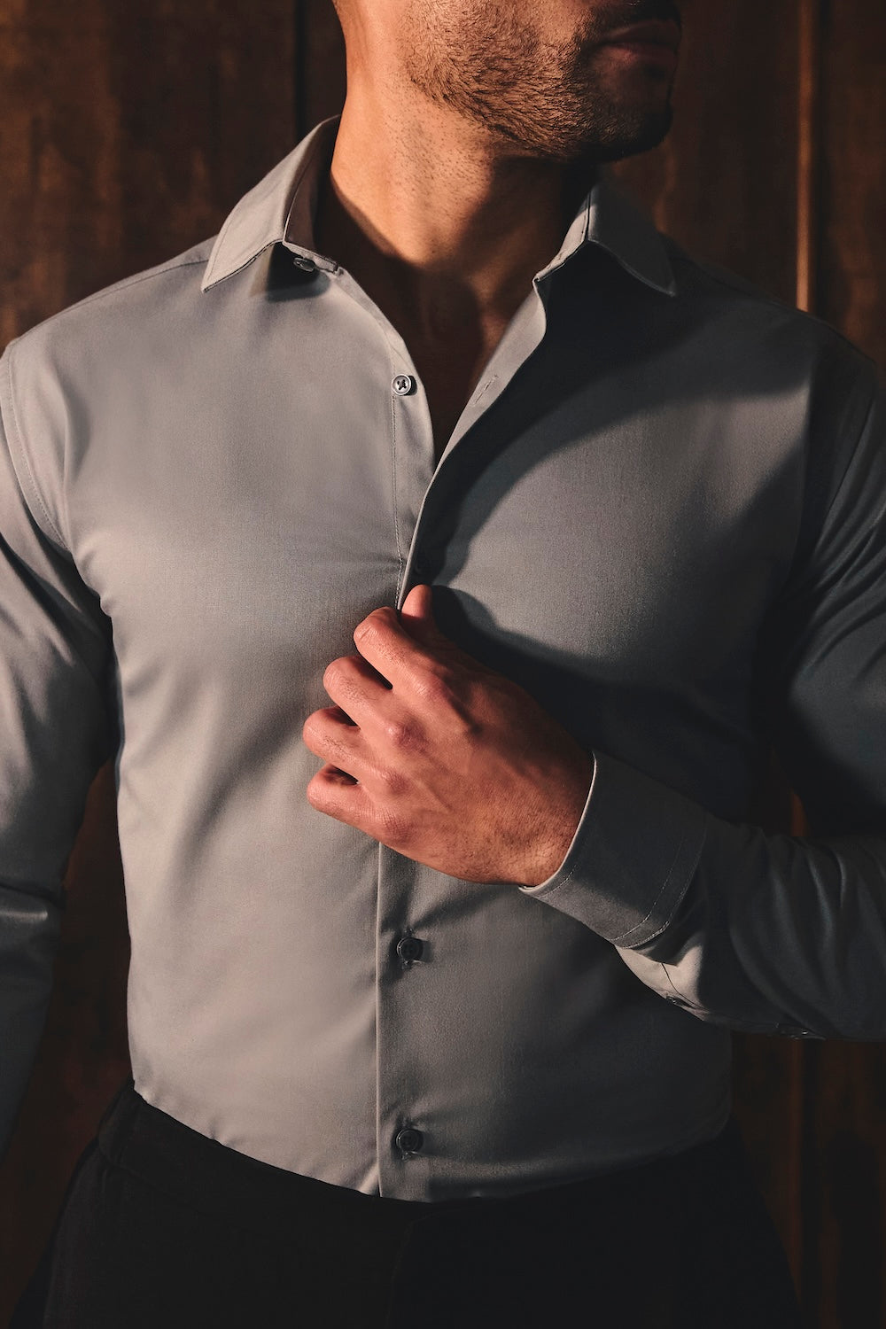 Muscle Fit Dress Shirt in Grey