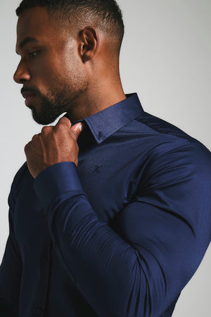 Muscle Fit Signature Shirt 2.0 in French Navy