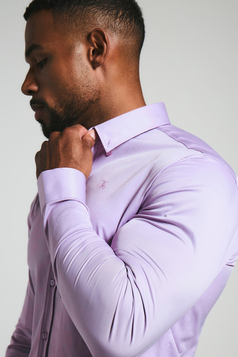 Muscle Fit Signature Shirt in Lilac