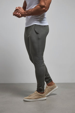 Everyday Tech Trousers in Olive