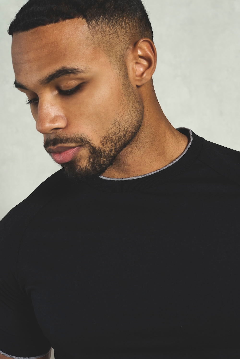 Fine Tipped T-Shirt in Black and Graphite