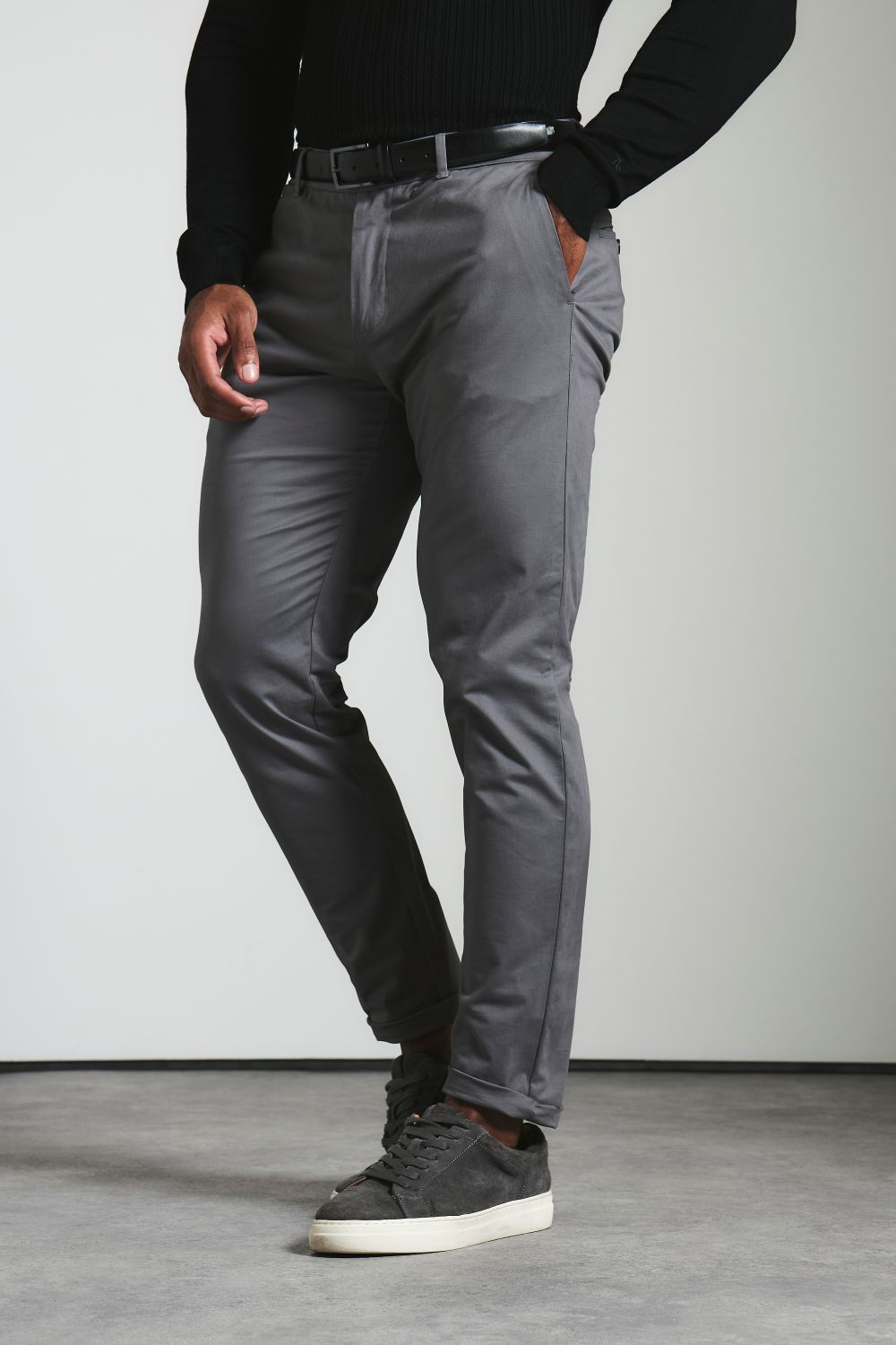 Muscle Fit Cotton Stretch Chino Trouser in Dark Grey