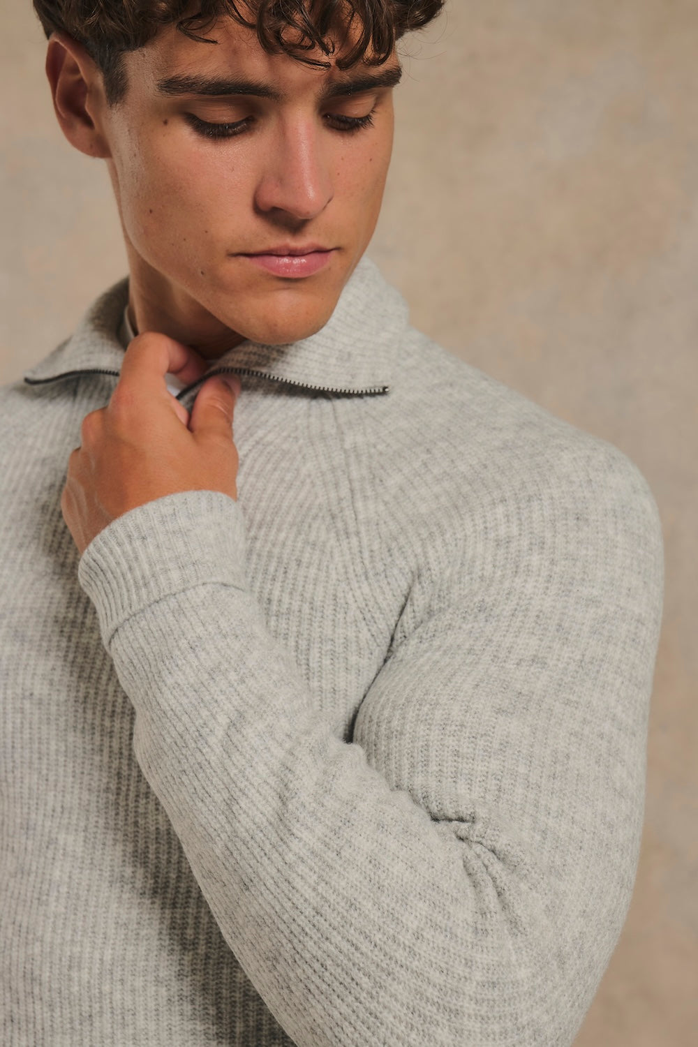 Fisherman Rib Half Zip in Soft Grey Marl