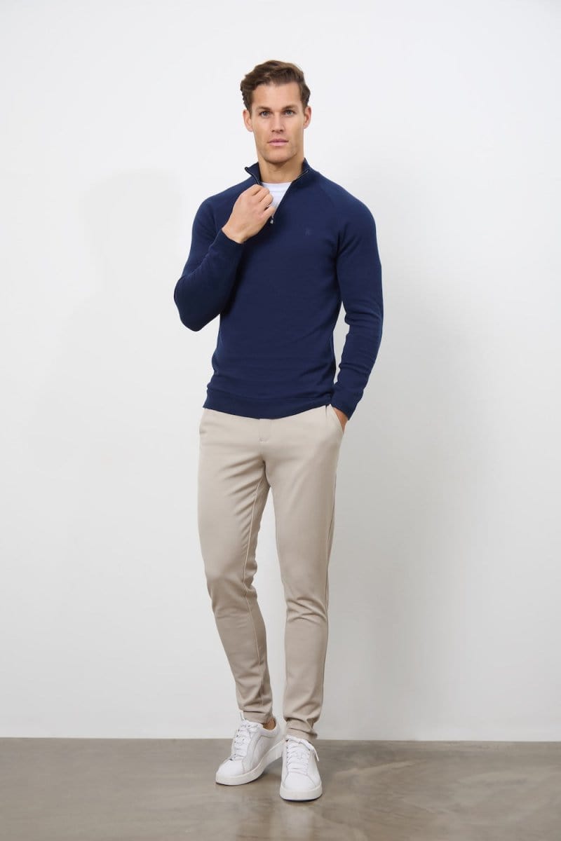 Half Zip Neck in Navy - TAILORED ATHLETE - ROW
