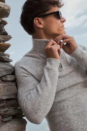 Fisherman Rib Half Zip in Soft Grey Marl