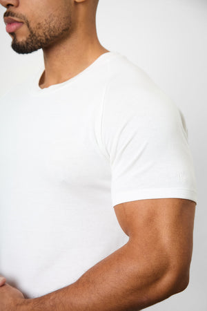 Knit Look T-Shirt in White - TAILORED ATHLETE - ROW