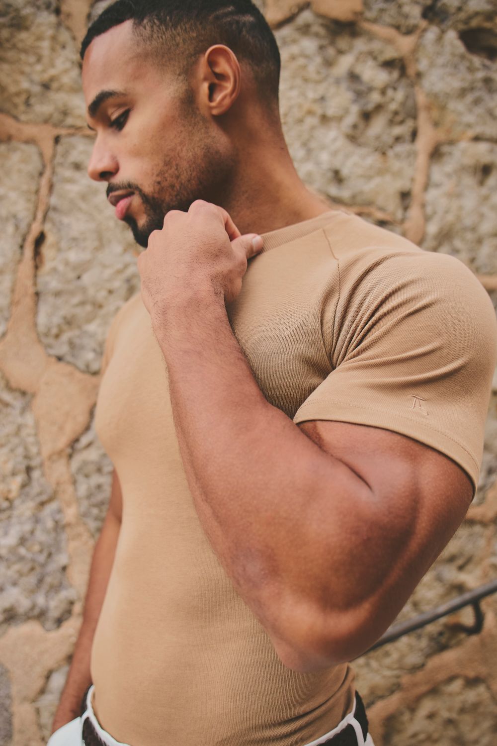 Knit Look T-Shirt in Tan